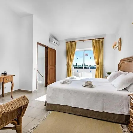 Sao Rafael Sleeps 8 Pool Air Con Wifi